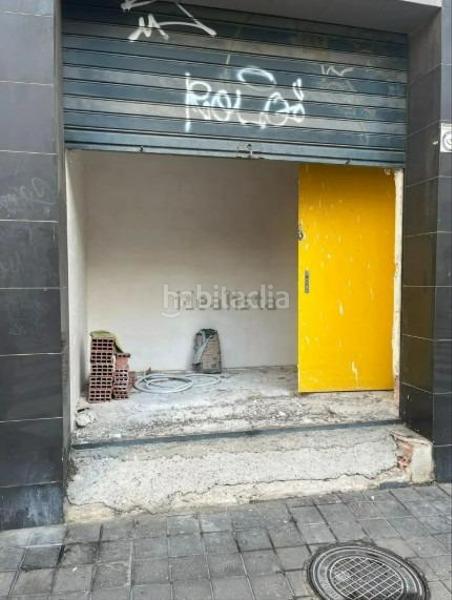 Foto 1bf23ce6-f346-427d-be5b-5c0bfb42950f. Alquiler local comercial alquiler de amplio local comercial que hace esquina zona Benalúa en Alicante