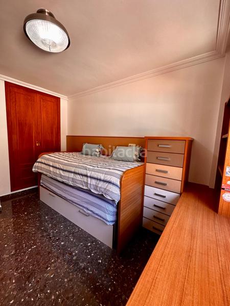 Foto e83b2d6b-e38b-4060-b734-d73e53ce1fb9. Lloguer pis amb calefacció piscina a Ensanche-Diputación Alicante