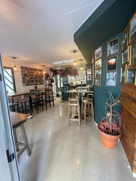 Foto eb07a1b6-c631-46c0-aabc-7b881b629ac1. Location local commercial dans Casco Antiguo - Sta. Cruz - Ayuntamiento Alicante