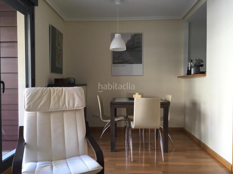 Foto b910fbe0-8a14-41d0-904b-ce509d64fcdd. Location appartement avec chauffage parking piscine dans Alicante