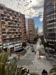 Alquiler Piso en Mercado. Alquiler de vivienda en estupenda ubicación del centro con vista