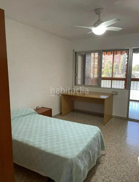 Foto fae6edf6-fa94-4023-a76f-156e38db4b64. Rent flat with heating parking pool in Florida Baja Alicante