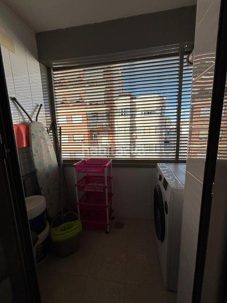 Foto 3d7d2022-fcc2-4eeb-b377-69fd0e841fec. Alquiler piso alquiler de excelente vivienda de 4 dormitorios zona centro en Alicante