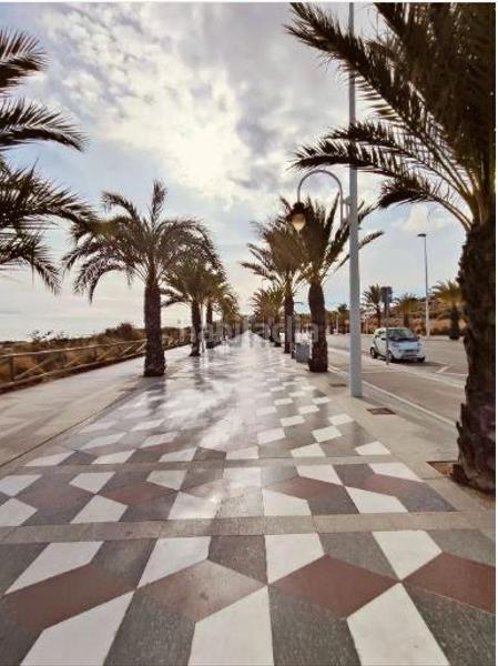 Foto 923c5e5a-edef-4bbc-9376-52f6cc726689. Duplex avec parking piscine dans Los Arenales del Sol Elche / Elx