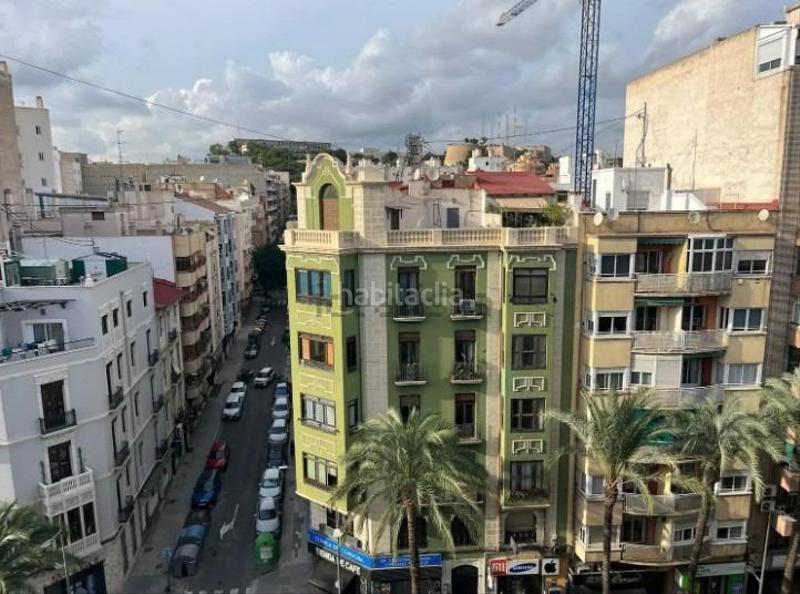 Foto 9c4cf93b-445f-43f8-901a-855e1424fd1e. Alquiler piso alquiler de estupenda vivienda en zona centro con vistas despejadas en Alicante