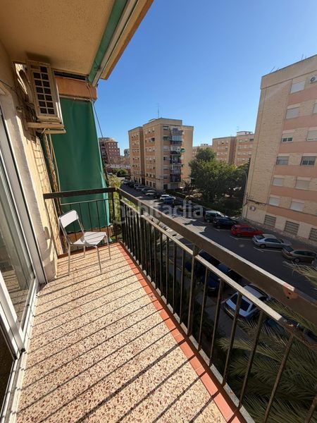 Foto 6b3f9c41-ad1a-4368-8964-06dffdee9786. Pis amb calefacció a Cuatrocientas Viviendas Alicante