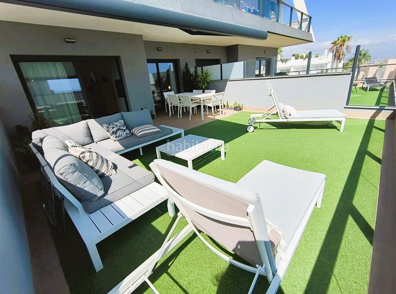 Foto 6e569302-8530-4aa6-81e2-bd349c43d0a1. Apartament amb aparcament piscina a Monte y Mar Santa Pola