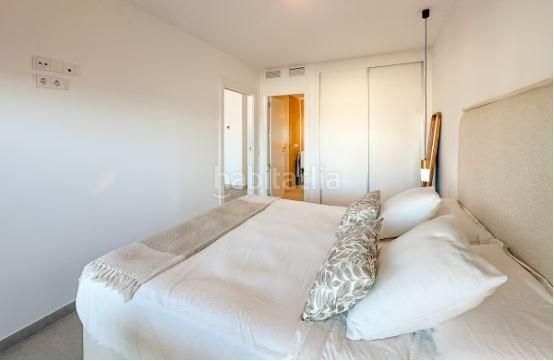 Foto 8328edcc-1f5d-42ec-ae2b-139d00f3f20a. Apartament amb aparcament piscina a Monte y Mar Santa Pola