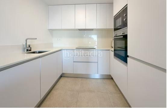 Foto f1aa69b2-37c2-4a56-9b37-6425c3bf621c. Apartament amb aparcament piscina a Monte y Mar Santa Pola