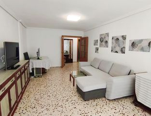 Piso en Campello Pueblo. Venta de amplia y excelente vivienda en la zona de campello