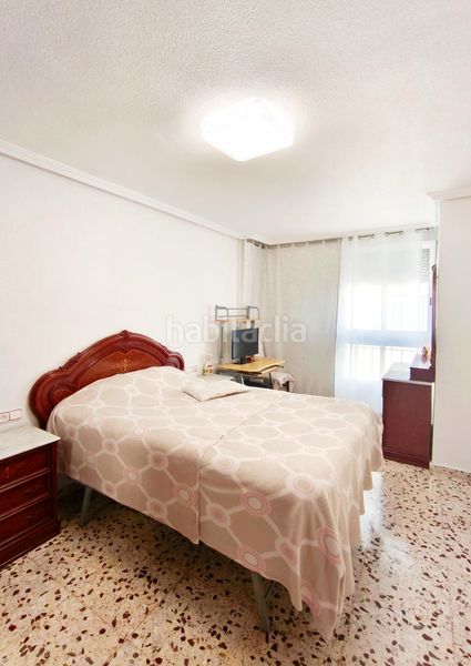 Foto dba2068f-62fd-4b91-b080-24a7ae83f523. Pis a Campello Pueblo Campello (el)