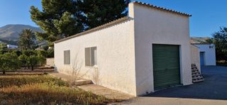 Country house in Aigües. Fabulosa propiedad con frutales y almendros y todos los suminist