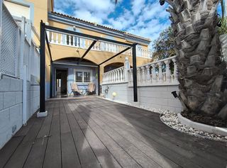 Casa a schiera in Los Arenales del Sol. Fantástico duplex en venta en arenales del sol