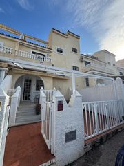 Casa en Monte y Mar. Oportunidad en venta de precioso bungalow en gran alacant