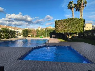 Casa a Monte y Mar. Oportunidad en venta de precioso bungalow en gran alacant