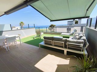 Apartamento en Monte y Mar. Venta de exclusiva vivienda con vistas al mar