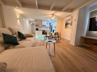 Location Appartement à Playa de San Juan. Alquiler de estupenda vivienda con vistas al mar en la espectacu