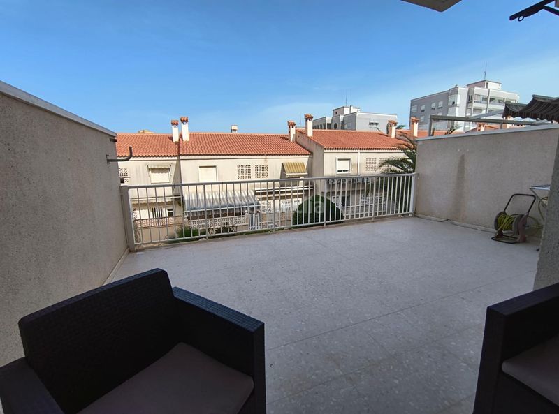 Foto 29ccde46-3031-4f14-9ab6-0bab5d553bb1. Apartament amb aparcament piscina a Los Arenales del Sol Elche / Elx