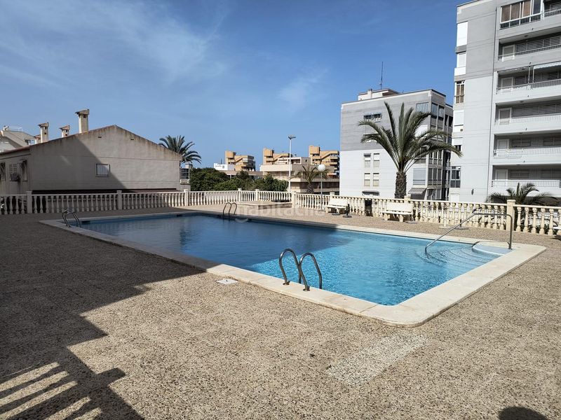 Foto 912168bd-2ecd-4cad-9262-b092c596f740. Apartament amb aparcament piscina a Los Arenales del Sol Elche / Elx