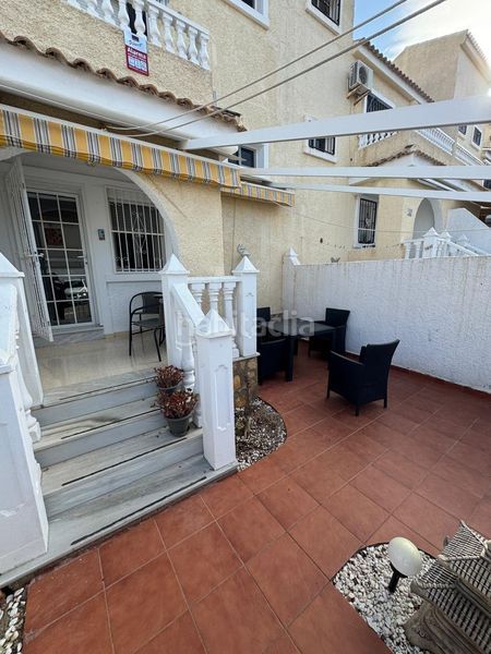 Foto f562b88b-5a7e-48a7-bcee-b9b0711404d7. Casa amb piscina a Monte y Mar Santa Pola