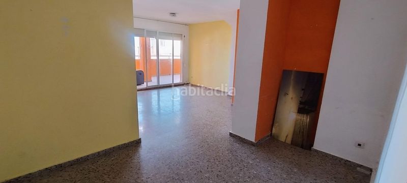 Foto 39e758ab-5b29-48f4-969b-eff0a7246c35. Àtic amb aparcament a Campello Playa Campello (el)