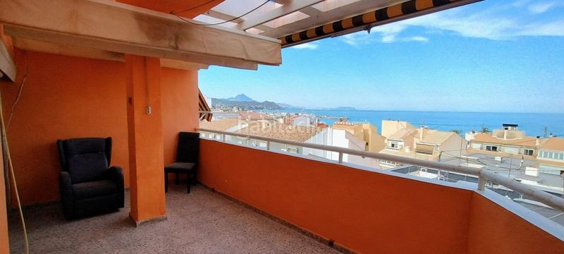 Foto 7c98d89e-7d3e-4c5d-9974-18ffd4f3bf7c. Àtic amb aparcament a Campello Playa Campello (el)