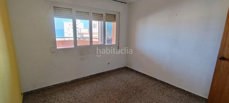 Foto b04e5d3c-506b-4599-86f9-5746c55b522f. Àtic amb aparcament a Campello Playa Campello (el)