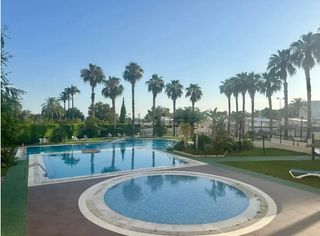 Rent Flat in Cabo de las Huertas. Alquiler de excelente vivienda zona cabo huertas con vistas al m