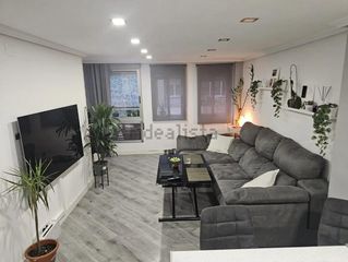 Rent Ground floor in Carolinas Altas. Alquiler de vivienda de 3 dormitorios zona carolinas altas con g