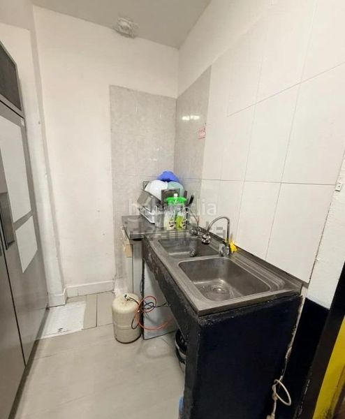 Foto bbbeb578-4497-4cc6-88ed-779228cee4dc. Lloguer local comercial a Mercado Alicante