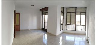 Lloguer Pis a Mercado. Alquiler de excelente vivienda sin amueblar zona mercado central