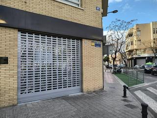 Local commercial à Norte. Se vende, traspaso o alquila restaurante en san vicente del rasp