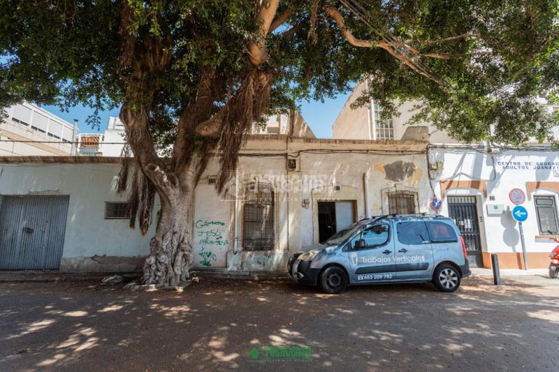 Foto 7e910196-8490-4a52-8b9c-7e852c0dadc6. Casa bifamiliare in Barrio Alto - San Félix Almería