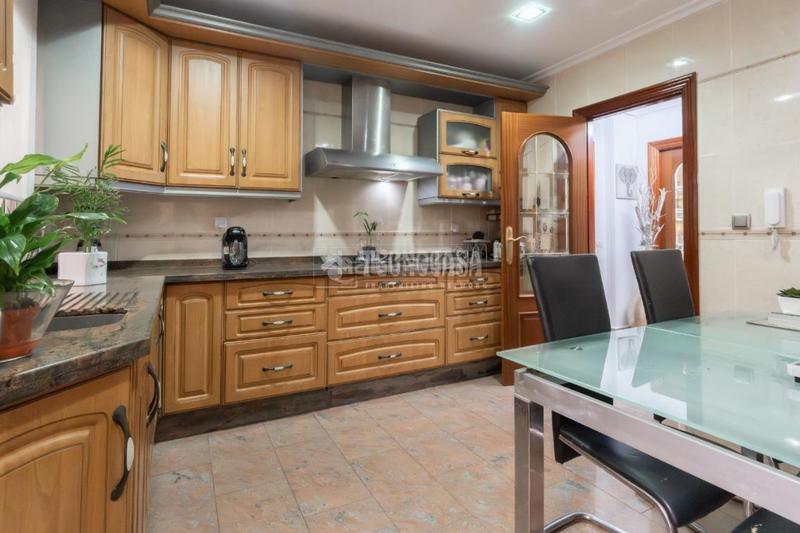 Foto 57e2a69e-1ffd-491f-9e94-287247e641bb. Appartamento in Barrio Alto - San Félix Almería