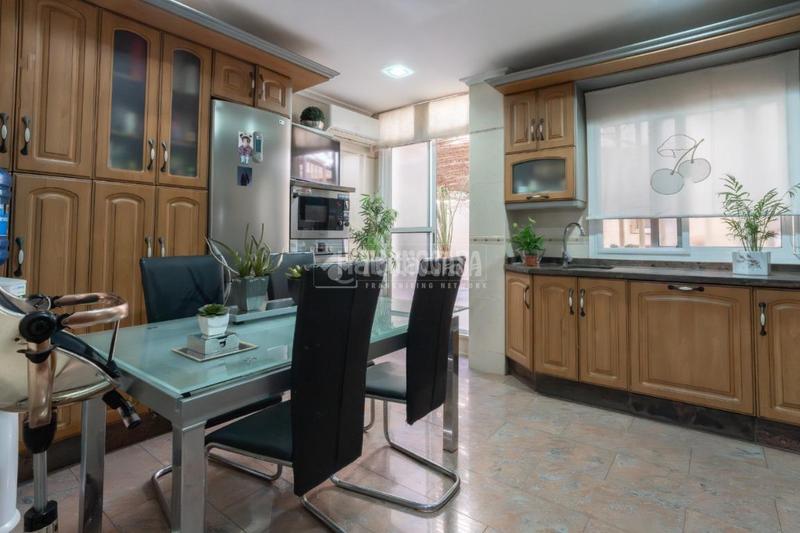 Foto 8d50c94b-4197-406f-bd00-fc0840d17770. Appartamento in Barrio Alto - San Félix Almería