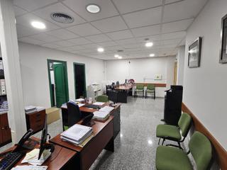 Oficina  C. navarro rodrigo. Despacho en venta en almería