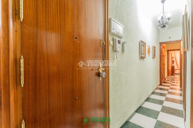 Foto 3d6a29fe-90e6-4bdb-a6b6-81c8a088bf5a. Piso  en venta en Oliveros - Altamira Almería