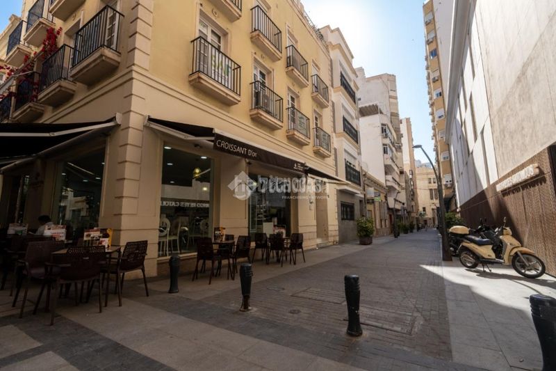 Foto 1cf6b5bf-282f-4b89-aba7-25f0b4a94ec8. Casa a Centro Almería