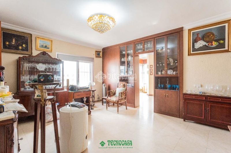 Foto 105e0296-c6b5-49bd-8a5f-91fdda69c434. Piso  en venta en Plaza de Toros - Santa Rita Almería