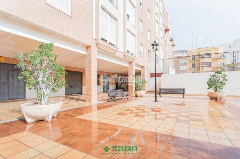 Foto 07d45810-6047-47ef-af80-11056e283207. Piso  en venta en Plaza de Toros - Santa Rita Almería