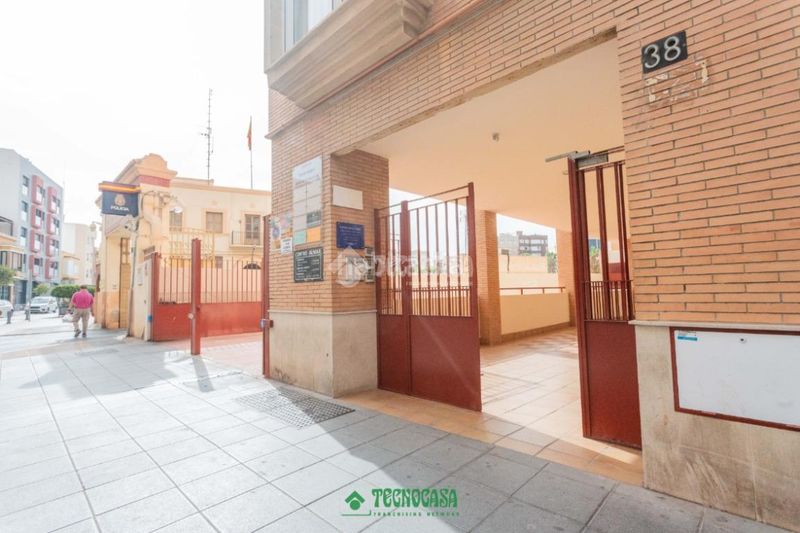 Foto fc3178b4-fe4b-466b-bcbb-0232a0bdffd8. Piso  en venta en Plaza de Toros - Santa Rita Almería