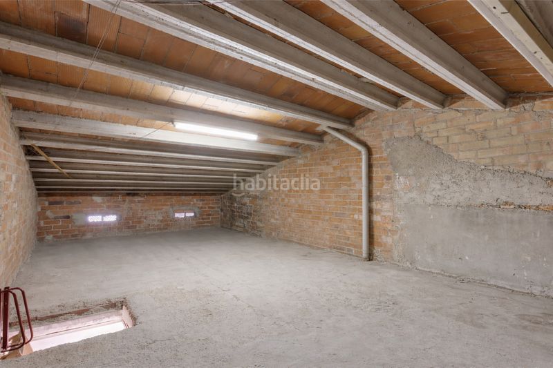Foto 77c66fc4-e08a-4a2d-b3e5-c54419468a7b. Casa adossada amb calefacció a Poblenou Barcelona