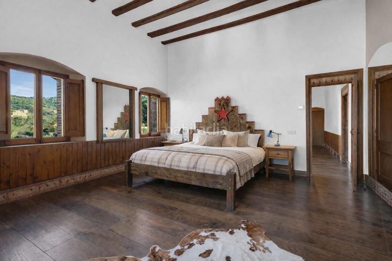 Foto c60f700e-4973-4247-997d-5acc2782f57a. Casa en Alella