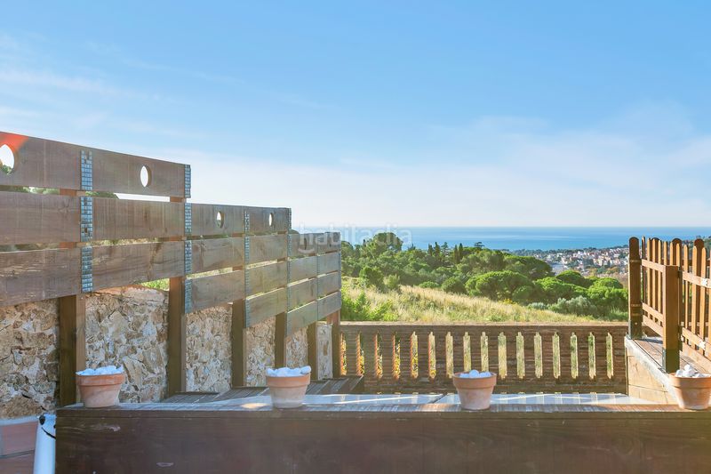 Foto d5e6a824-8781-4ab2-bf05-d7d721619c1f. Casa en Alella