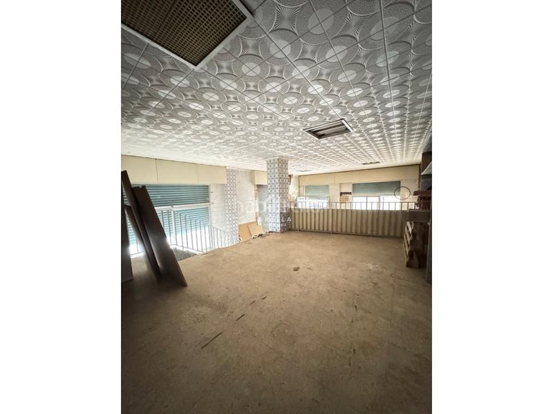 Foto b1b1321f-3423-4cbf-9472-e3560fa73cff. Lloguer local comercial a Cappont Lleida