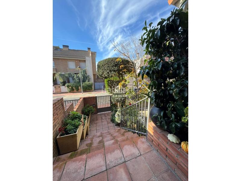 Foto 38415c64-a413-4f7e-9dbd-d87e0141c267. Casa adossada amb aparcament a Ciutat Jardí Lleida