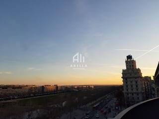 Duplex à Centre Històric. Ático dúplex con vistas al segre! terraza, diseño y exclusividad