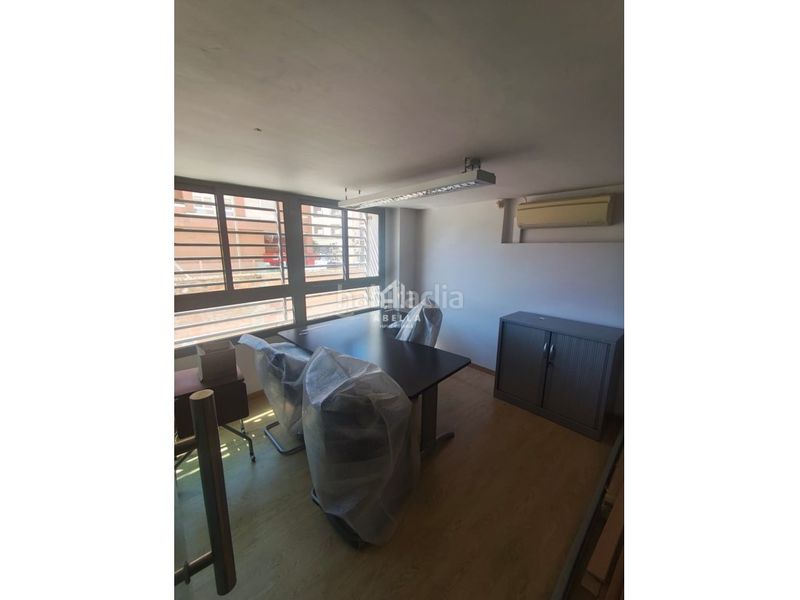 Foto 031b0dd1-a848-43e5-b547-059a93ad8d28. Miete büro in Príncep de Viana-Clot-Xalets Humbert Torres Lleida