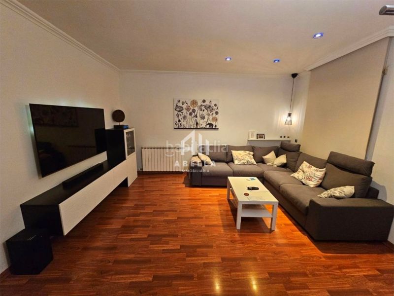 Foto 5e1fd924-b141-4bcc-aa6a-7c84c5bbe1f0. Casa amb aparcament a Anglesola