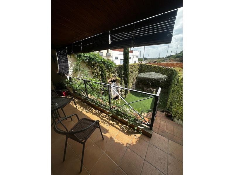 Foto f936a944-5d81-41d4-a364-bc9ef26f2610. Casa amb aparcament a Anglesola